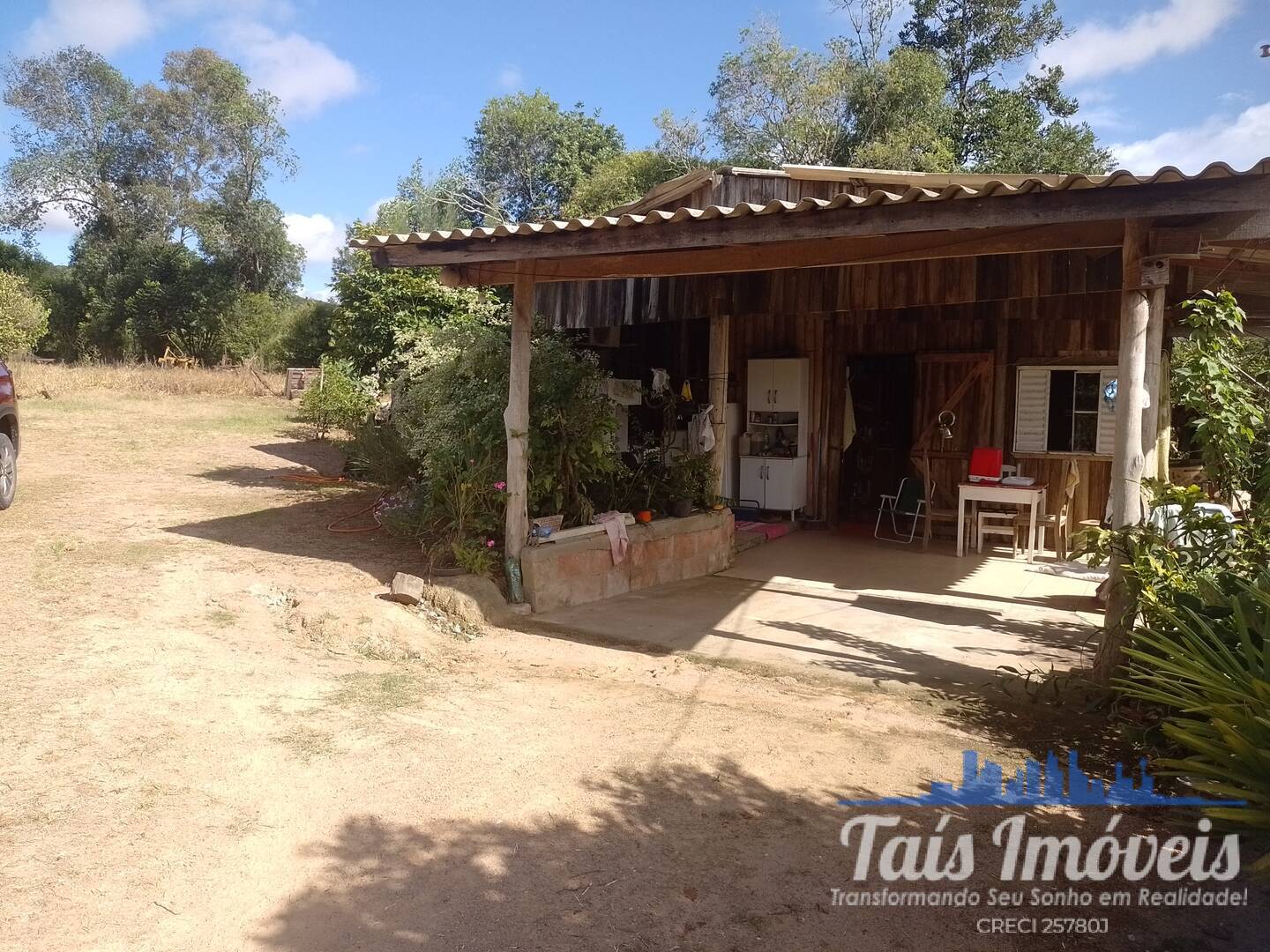 Sítio, 2 quartos, 3 m² - Foto 1